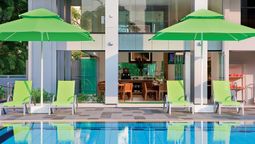 The Club Lounge of the 85-room 8 on Claymore Serviced Residences.