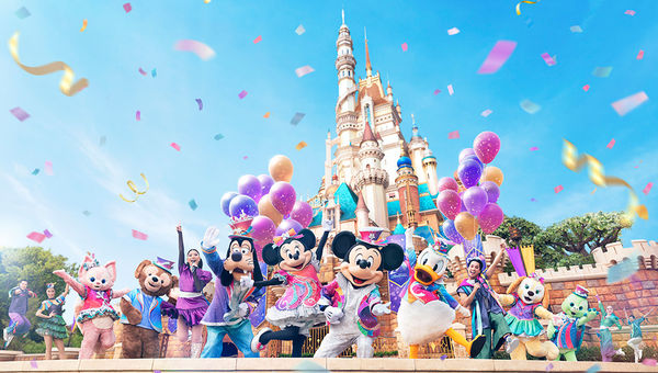 Disney Friends Live: Party at the Castle! is a concert-style stage show featuring new songs with beloved characters dancing in special 20th anniversary costumes. Disney Friends Live: Party at the Castle! is a concert-style stage show featuring new songs with beloved characters dancing in special 20th anniversary costumes.