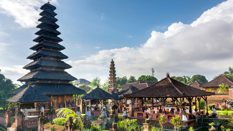 Bali dominates as top destination for foreign tourists, boosting Indonesia's economy.